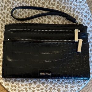 Nine West Black Croc Embossed Wristlet clutch purse faux leather like new tiered